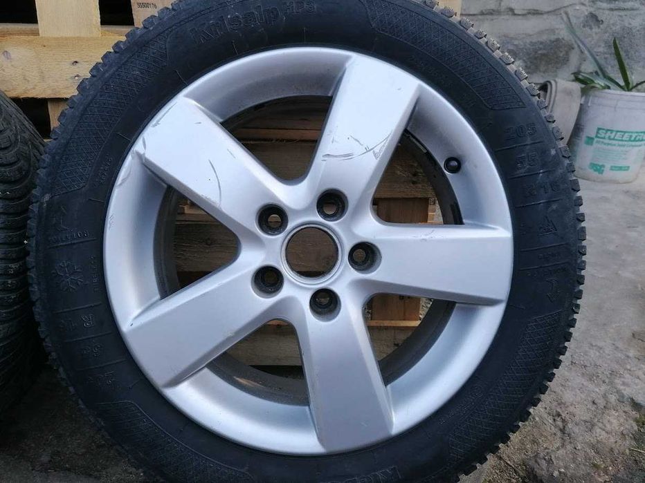 Джанти 16ки с гуми за VW