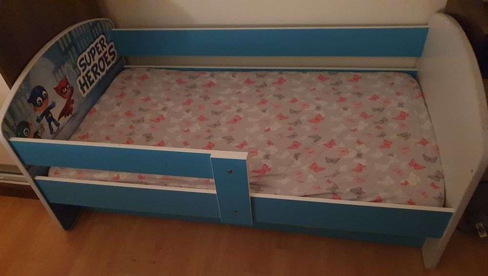 Pat copii eroi in pijama 140*80