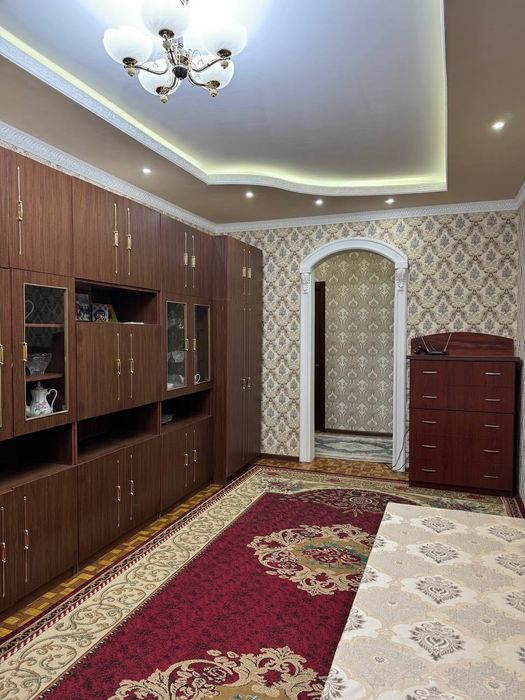 3 хоналик 4 хона қилинган, ремонти зўр, 2 та балкон,Интернет.