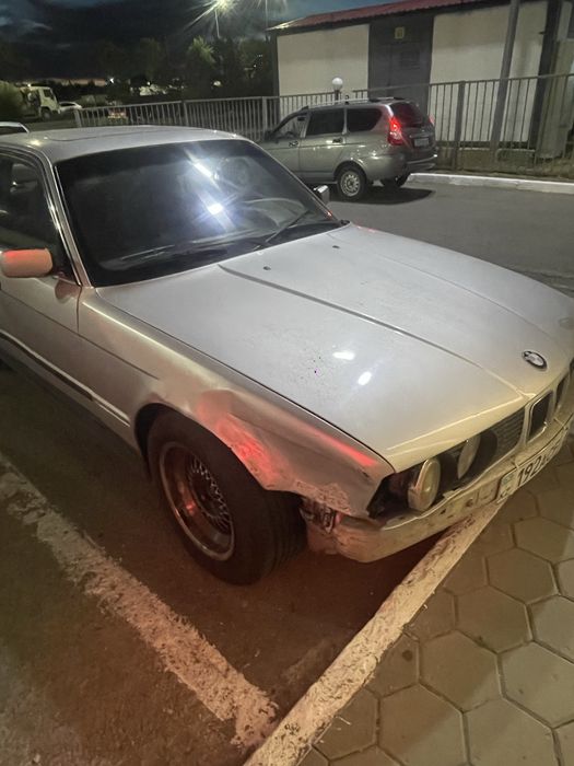 Продается BMW 520i