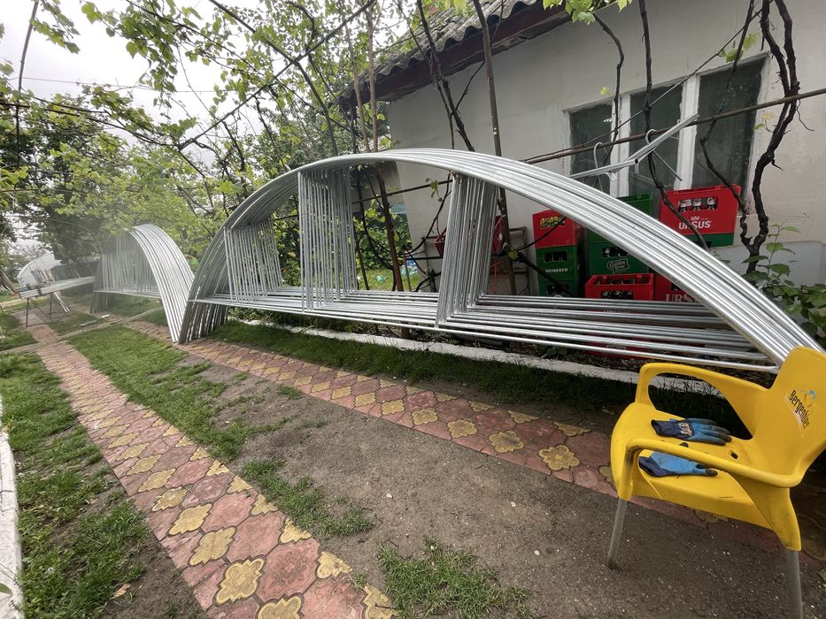 Arcade solar si solare Montate la gata