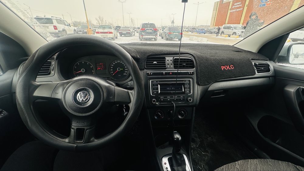 Продам Volkswagen Polo 2013, автомат