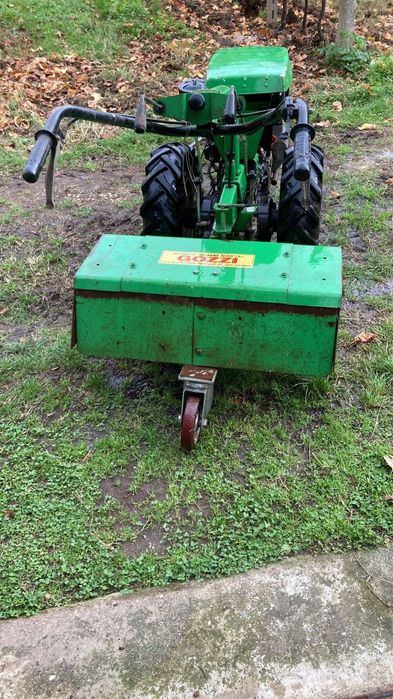 Motocultor 15 cai italian Roteco ,nu goldoni sau ferari. Benzina.