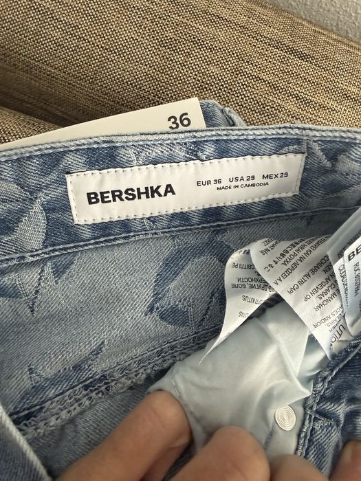 Blugi Bershka Barbati
