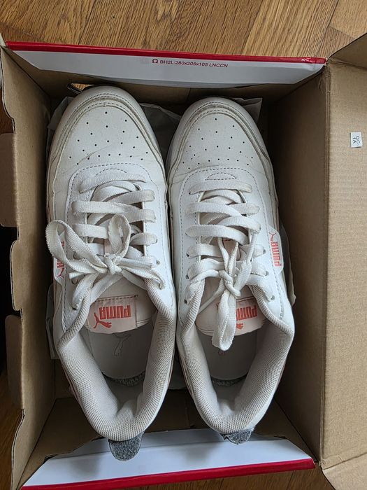 Маратонки PUMA в бяло и розово