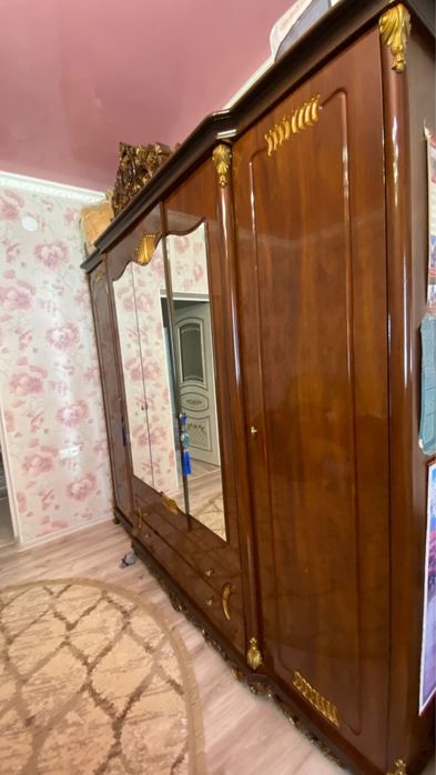 Спальный гарнитур