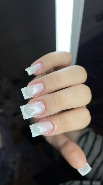 Маникюр / педикюр