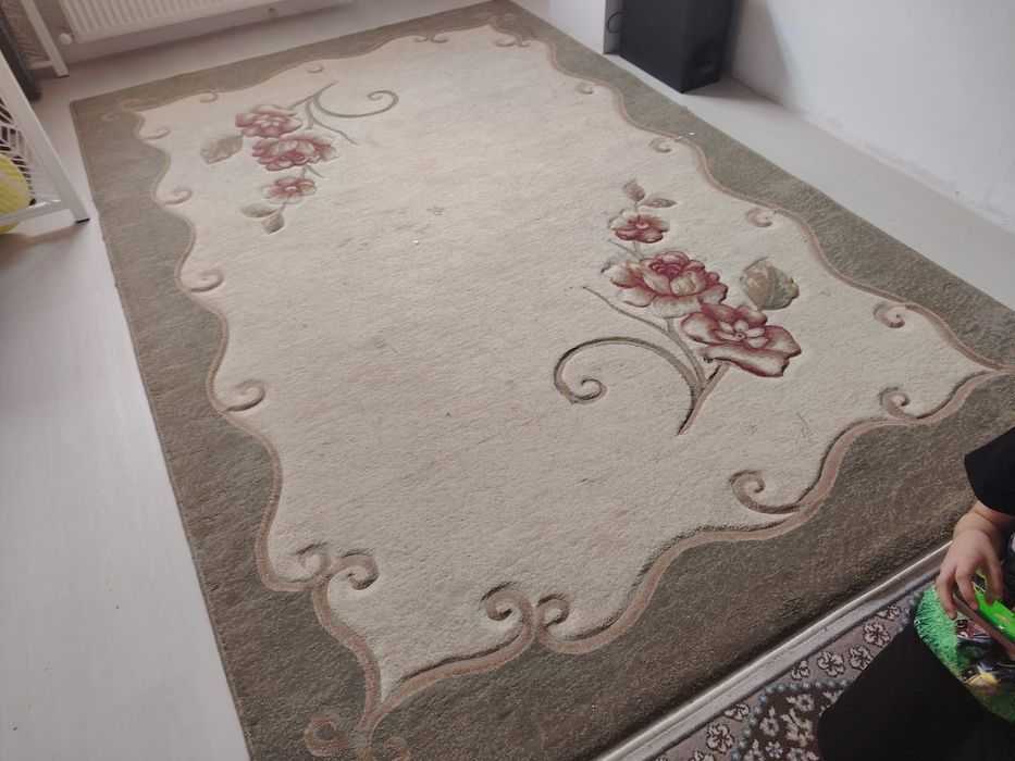 Продам ковёр 2*3 метра