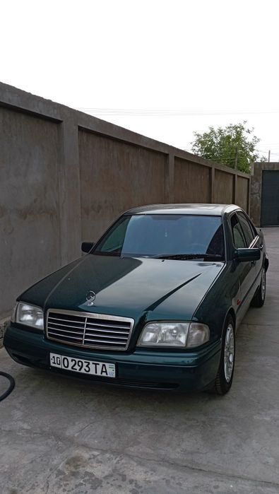 Mercedes-Benz w202