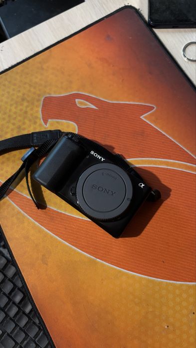 Sony ZV-E10 – тяло | Оригинална кутия | 47 000 кадъра
