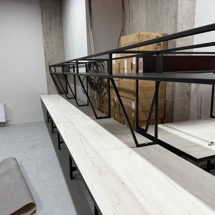 Изготавливаем компьютерные столы. Лофт