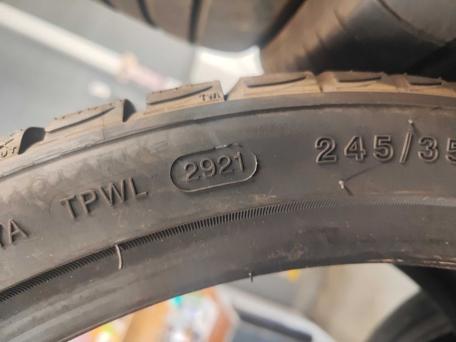 2бр.Зимни гуми 245/35/19 Autogreen