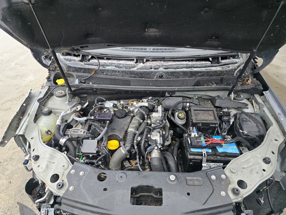 Dezmembrez/piese Dacia Duster 2023 1.5 dci  13.000 km