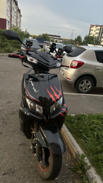 Продам Черный Мопед М8