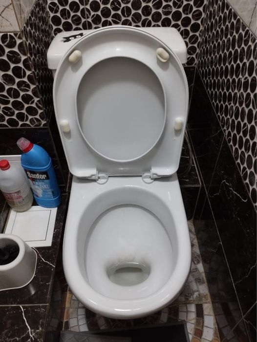 Продам раковину и унитаз