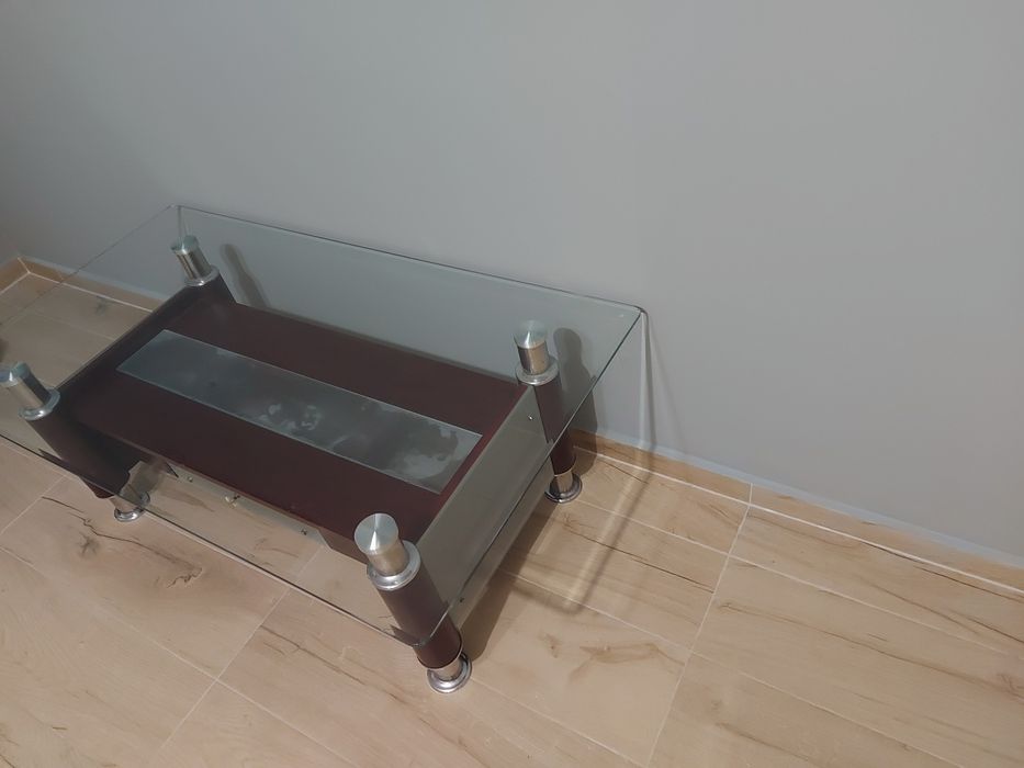 Стъклена    маса