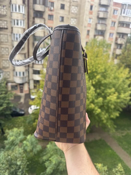 Set geanta si portofel LV