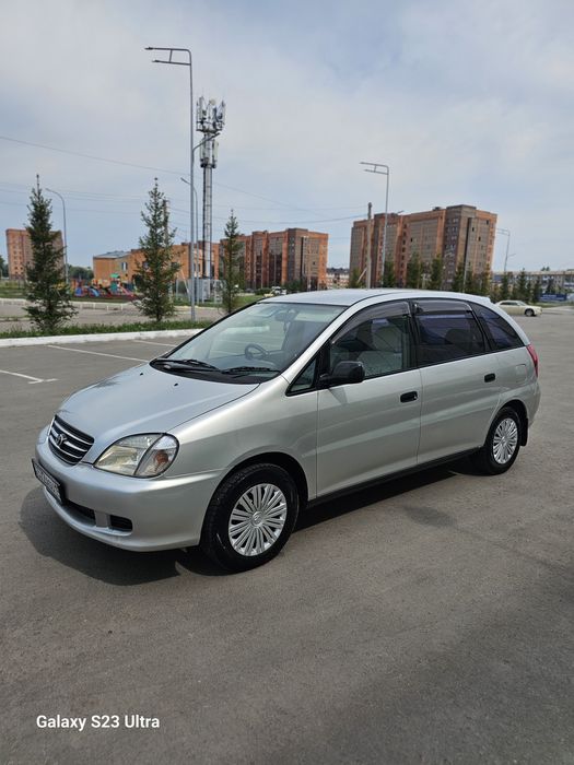 Тойота NADIA 2.0 Автомат Пер. Привод