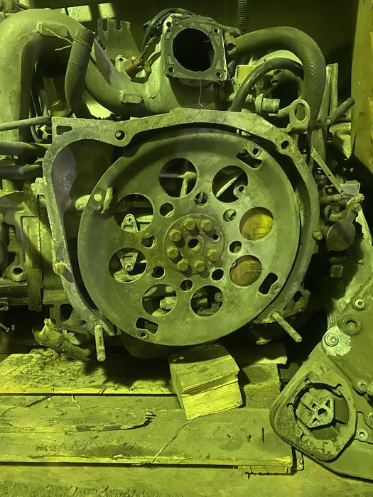 Продам каробку и двигатель На Субару