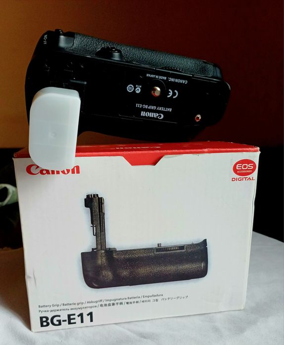 CANON EOS 5DS
50.6 MP Full-Frame CMOS