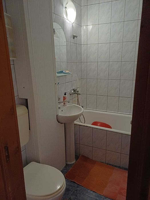 Proprietar apartament 2 camere decomandat