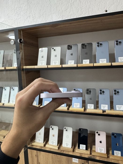 iPhone 14
