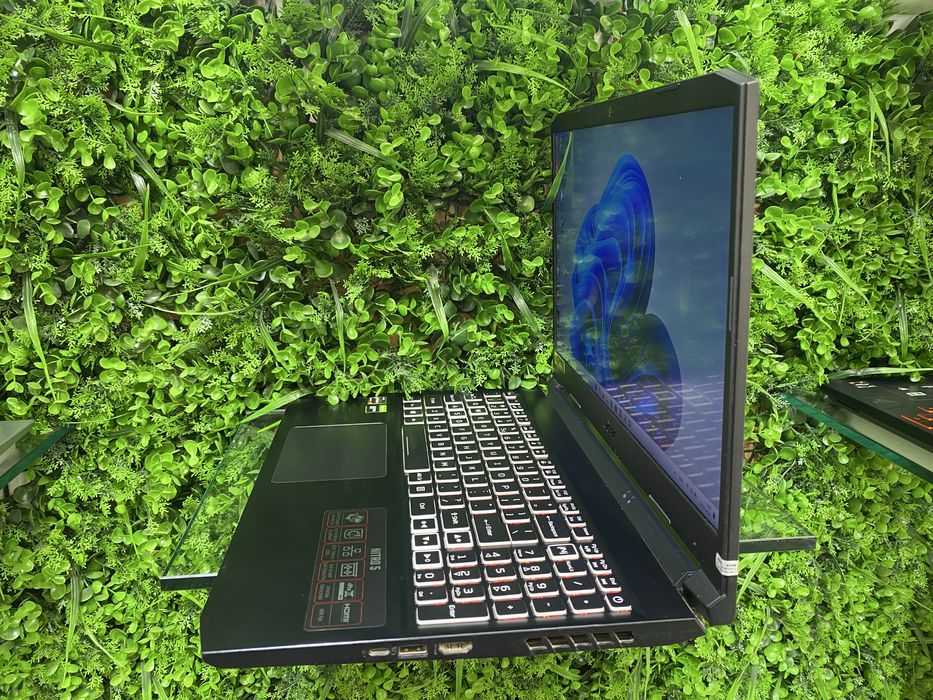 Acer nitro 3dmax avtocard  garfika uchun
