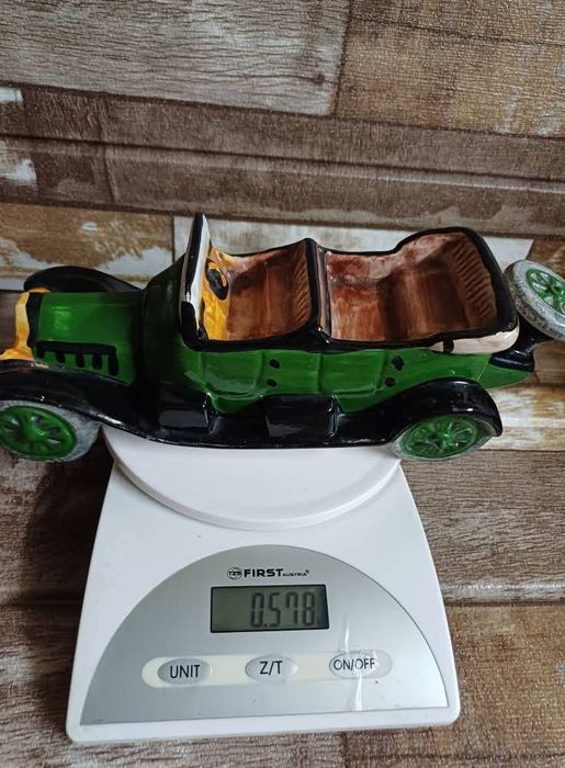 Ретро керамична кола