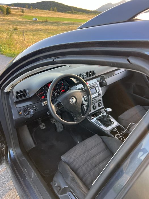 VOLKSWAGEN Passat 0 — imagine 3