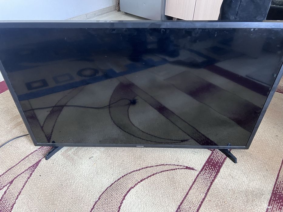 Продам телевизор