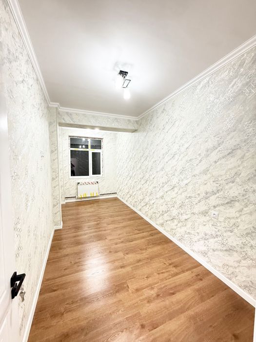 Своя!!! Яшнабад улица Иззат Новостройке продаю квартиру 2/5/8  52м2