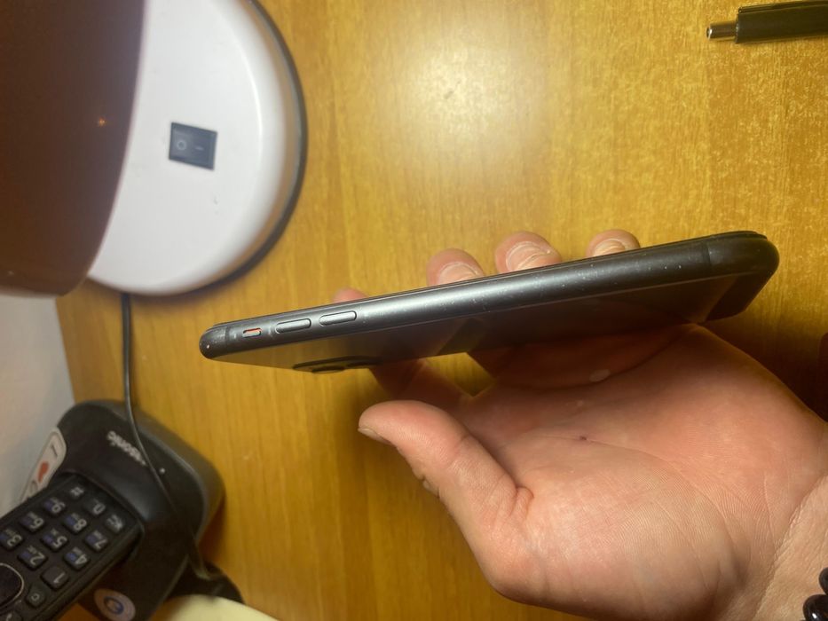 Iphone 11 продается