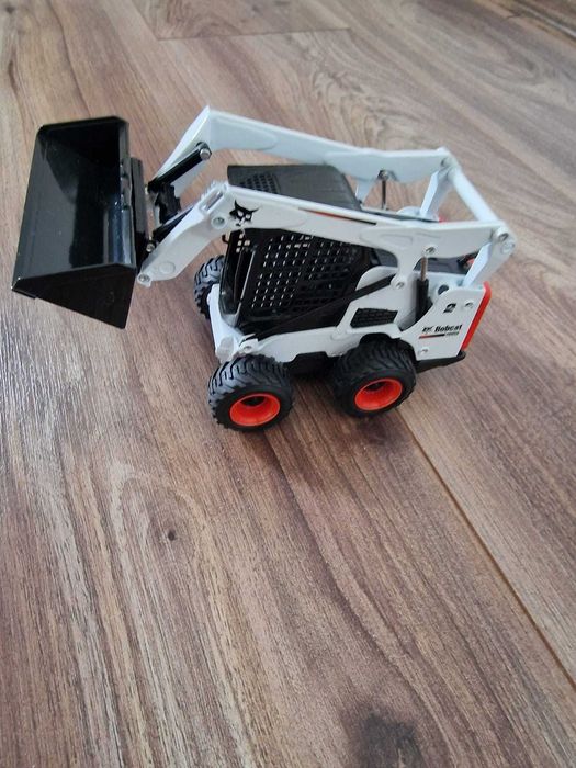 Macheta skid loader Bobcat
