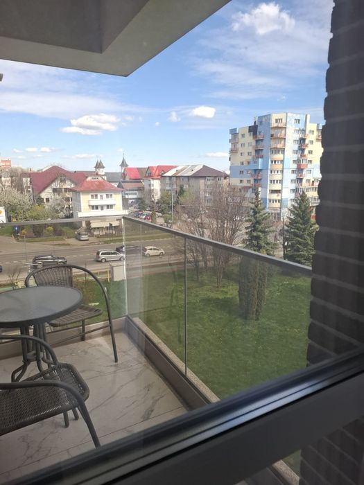Închiriez apartament cu două camere în bloc nou mobilat si utilat