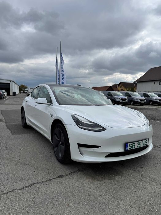 Inchiriere Tesla Model 3 masina Uber/Bolt [ Cluj ]