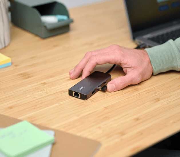 Adaptor Trust Dalyx 6-în-1 USB-C – Silver, nou, sigilat