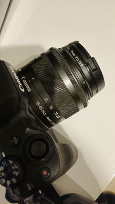Canon m50 с 2 обектива и много екстри