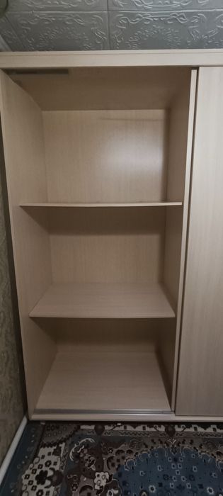 Шкаф-купе продам