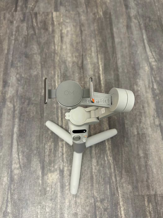 DJI Osmo Mobile SE Sistem de Stabilizare pentru Smartphone