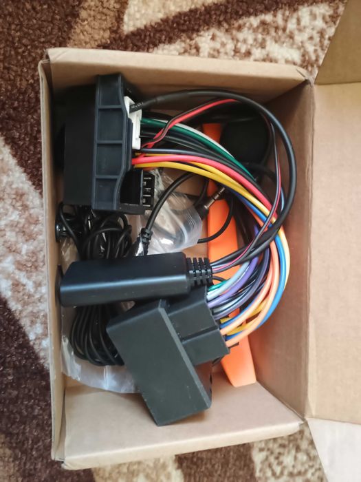 Блутут заAudi състояние ново с микрофон