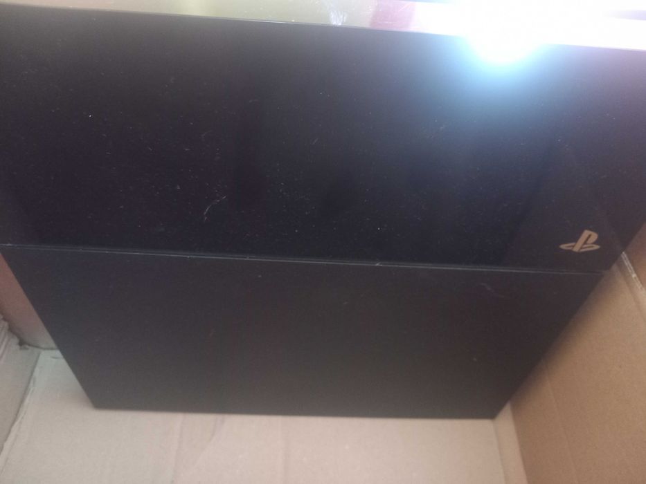 Vand Play Station 4 modat/Jailbreak