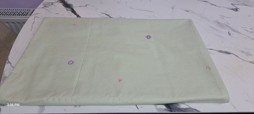 Продаю новые простыни