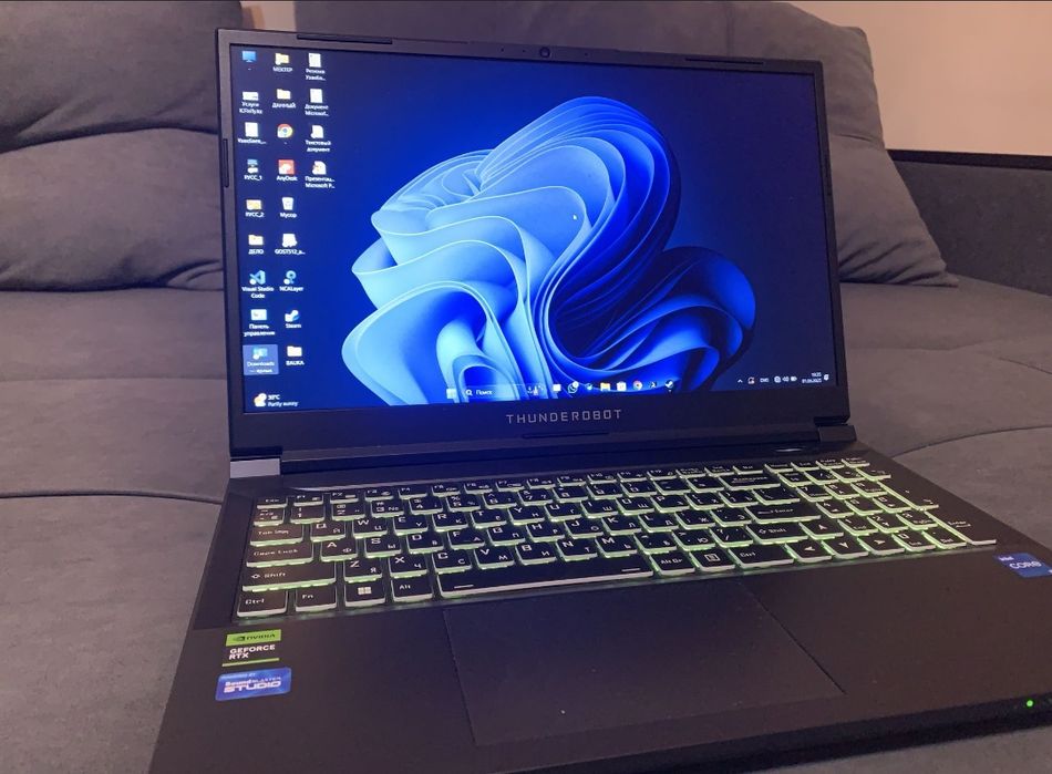 Игравой ноутбук Thenderobot