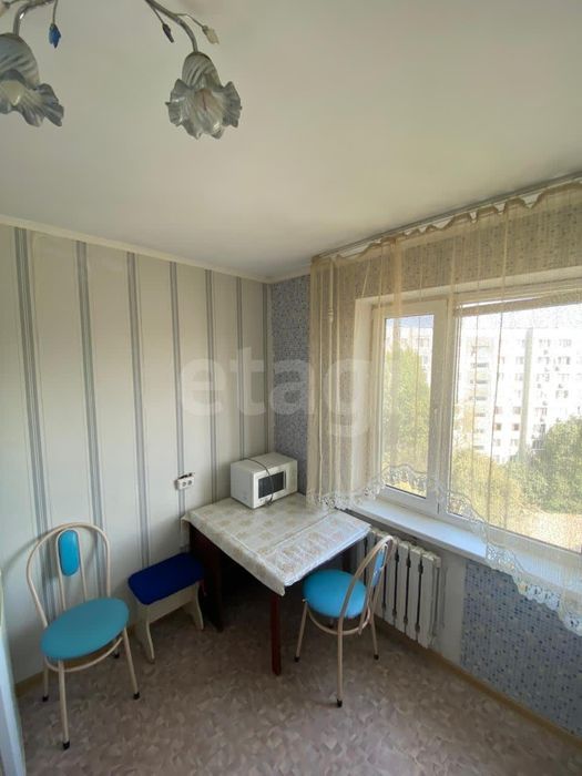 Продам 1 ком. кв в 11 микрорайоне