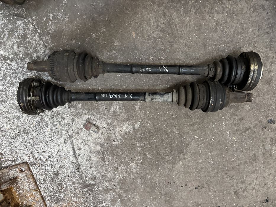 Полуоски  BMW X1 E84