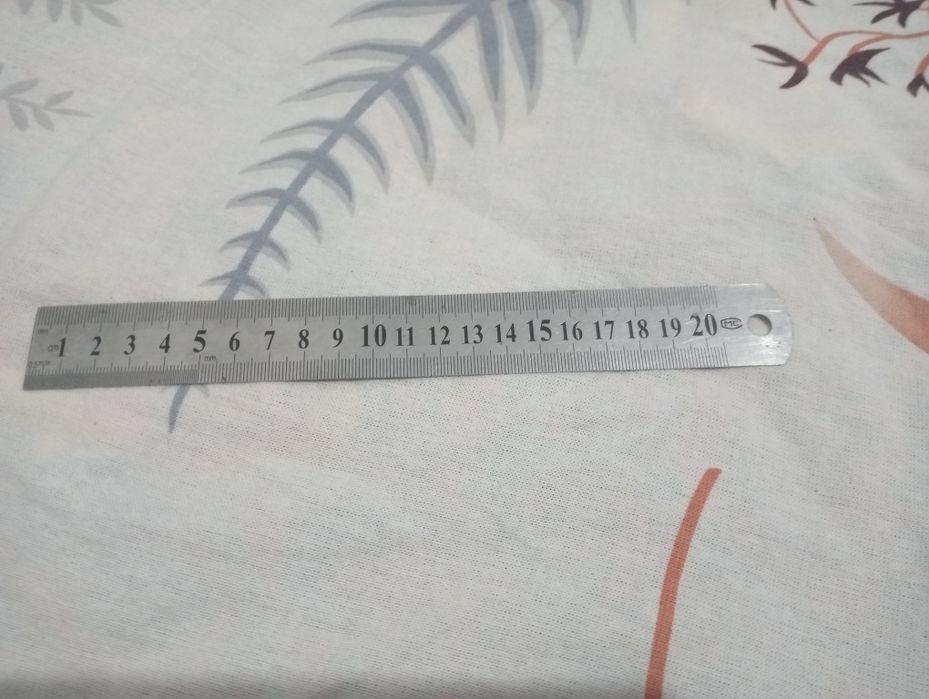 линейка металлическая