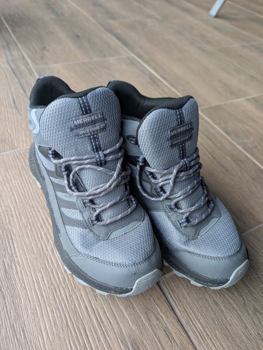 Туристически обувки Merrell