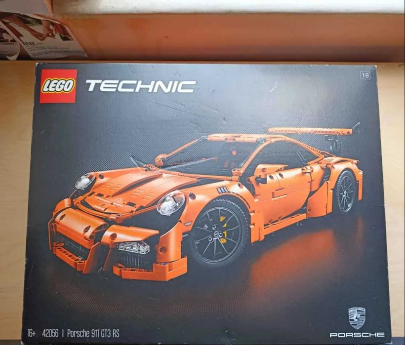 LEGO Technic 42056 Porsche 911 GT3 RS – 100% пълен, с кутия и книжка