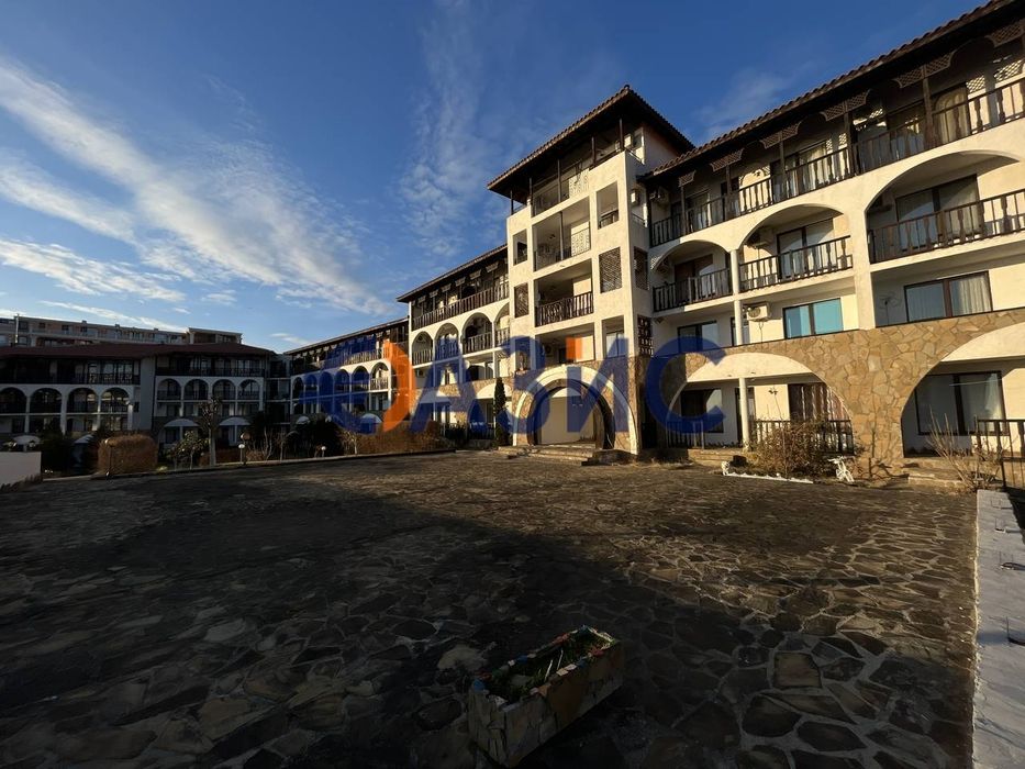 Продава се Четиристаен апартамент в Свети Влас - 138 кв.м за 1033 €/кв.м - Снимка #3