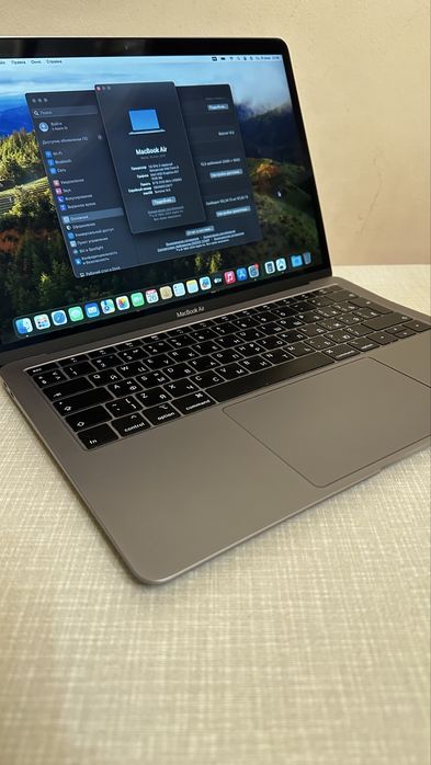 Core i5 2018 Macbook Air 8/256гб аккум-2-3 soat